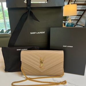 ✨Saint  Laurent YSL Wallet on a chain